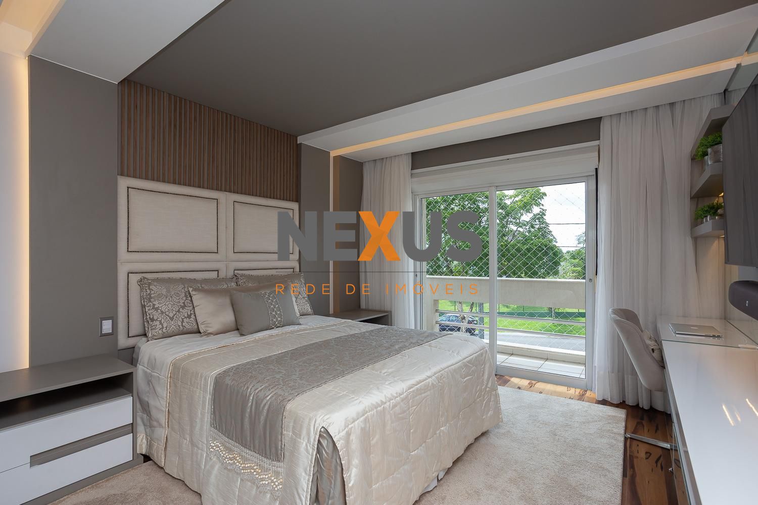 Casa à venda 4 suítes e 6 vagas, Alphaville Graciosa, PINHAIS ...