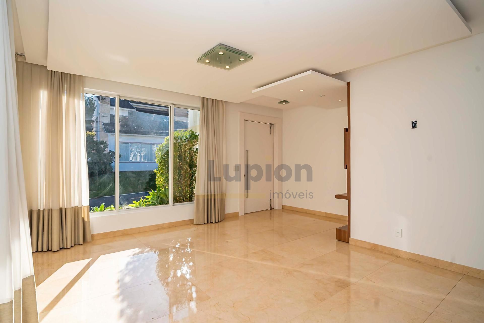 Casa à venda 4 dorm, 4 vagas e piscina no Alphaville Graciosa,...