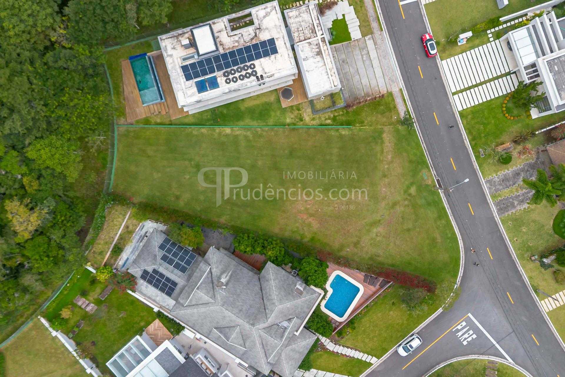 Sobrados Exclusivos em Condom?nio Fechado no Uberaba  Conforto...