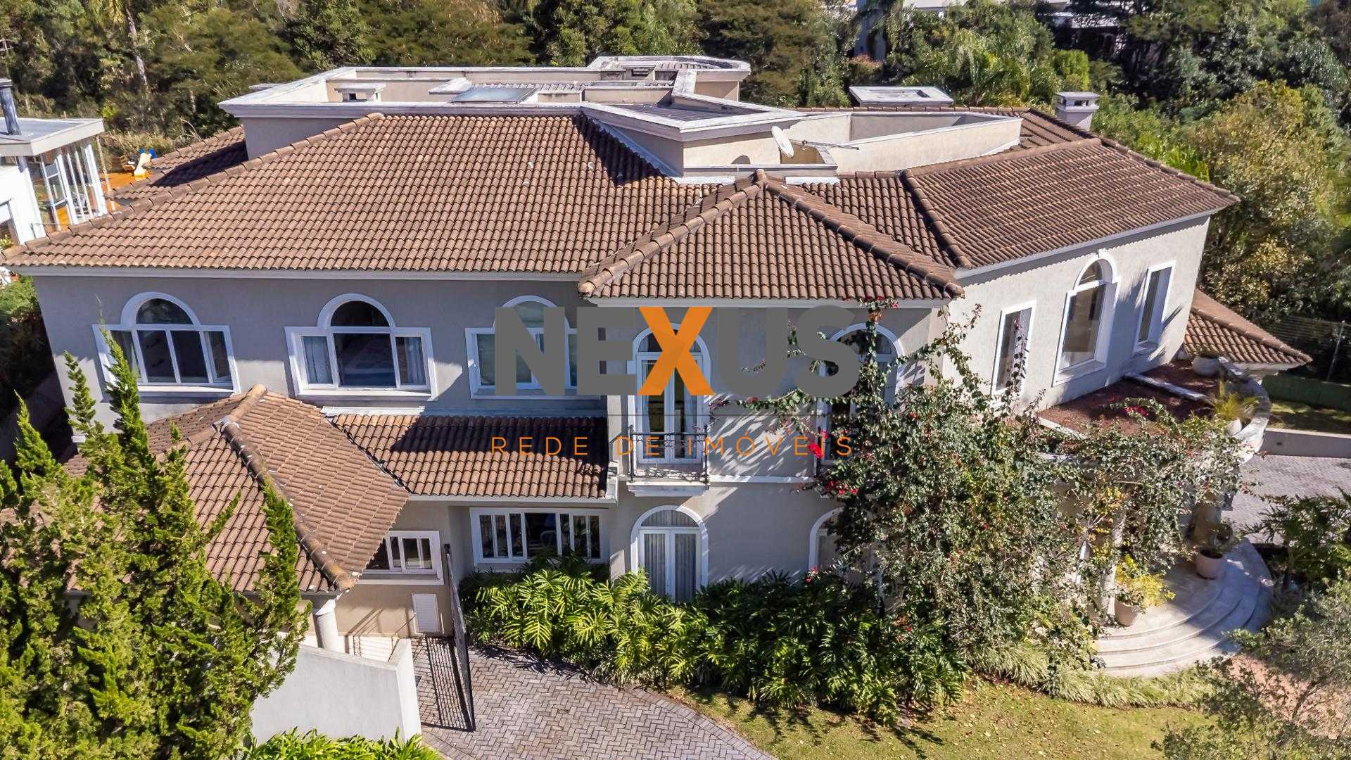 Casa à venda de  830m  ,4 suítes no Alphaville Graciosa, PINHA...