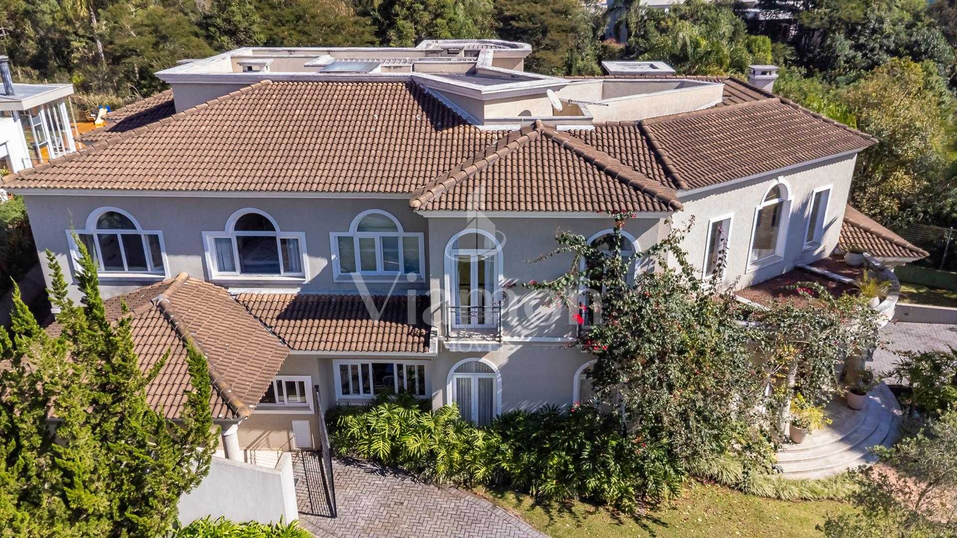 Casa à venda de  830m  ,4 suítes no Alphaville Graciosa, PINHA...