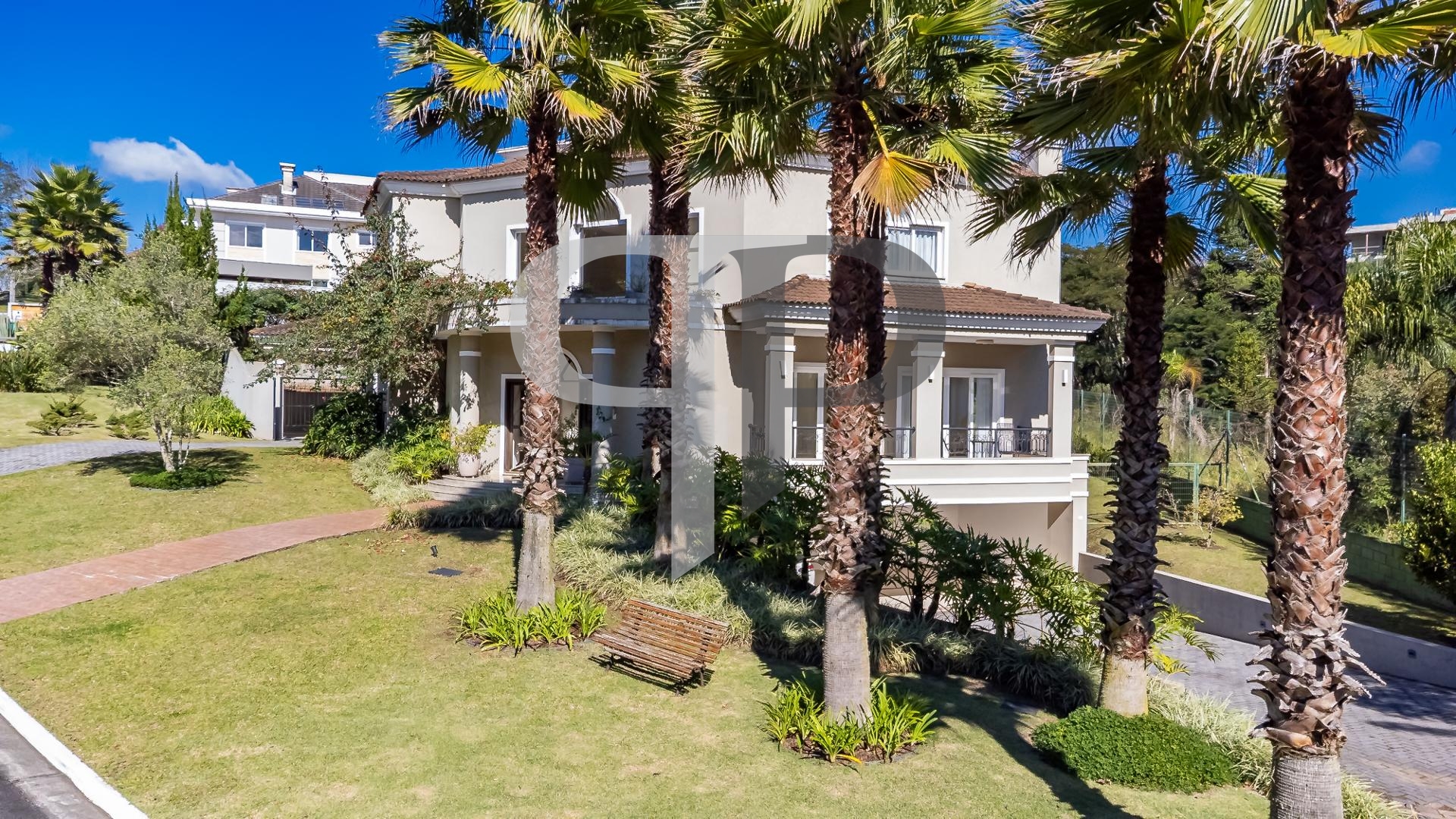 Casa ? venda de  830m  ,4 su?tes no Alphaville Graciosa, PINHA...
