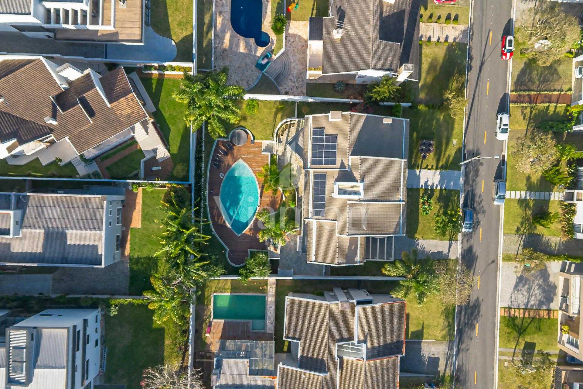 Casa  em  Alphaville Graciosa com 1.123 m  de terreno e quase ...