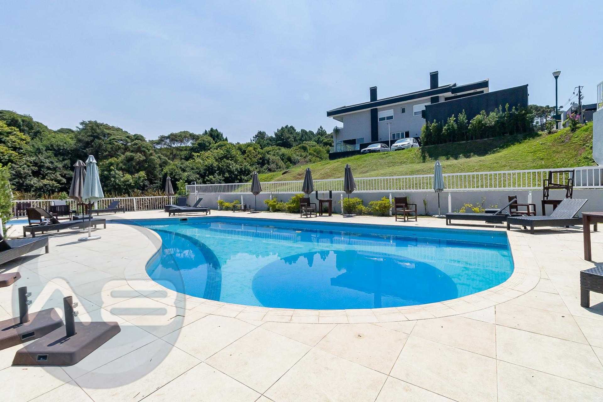 Linda casa em condominio clube na Estrada da Olaria - Paysage ...