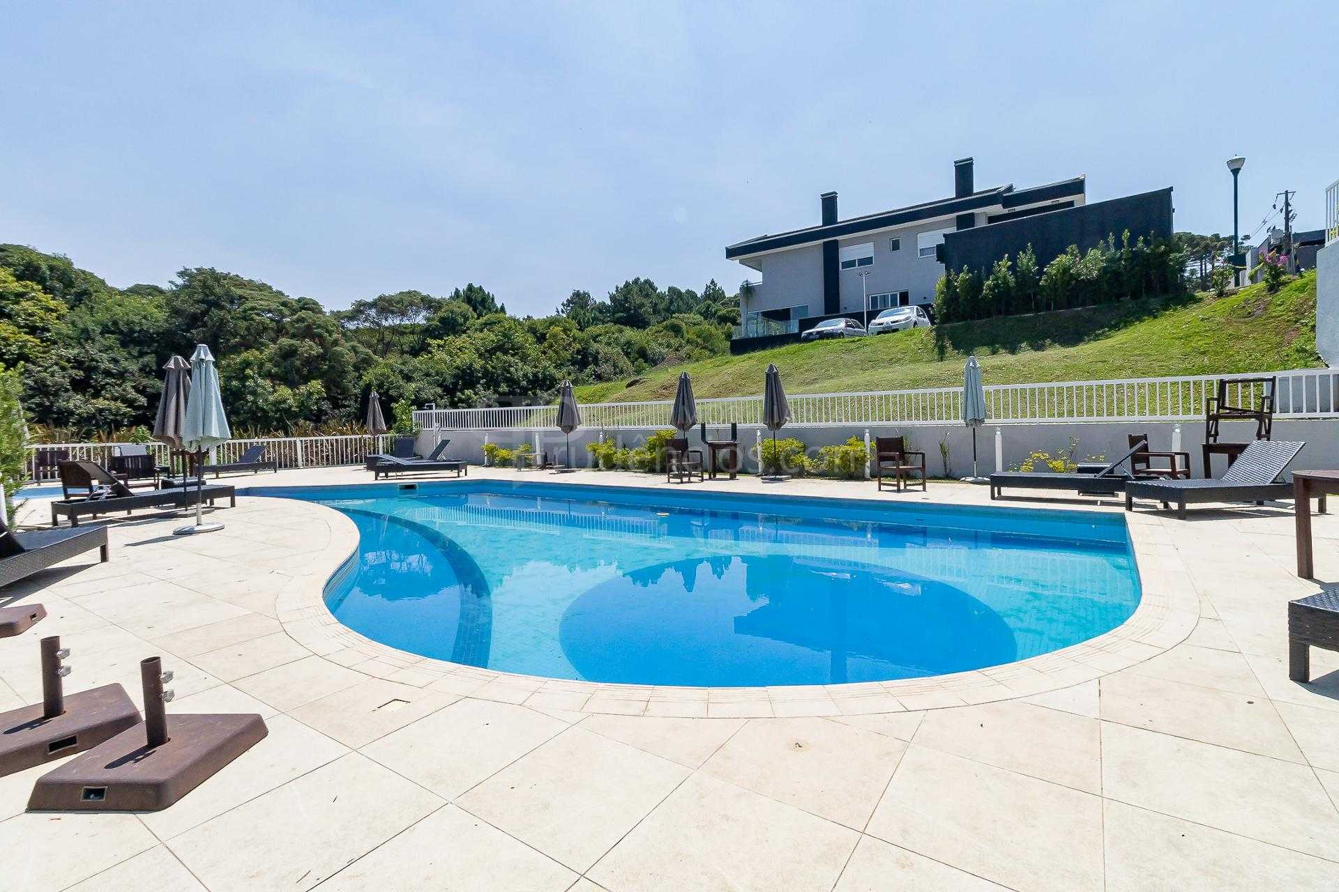 Linda casa em condominio clube na Estrada da Olaria - Paysage ...