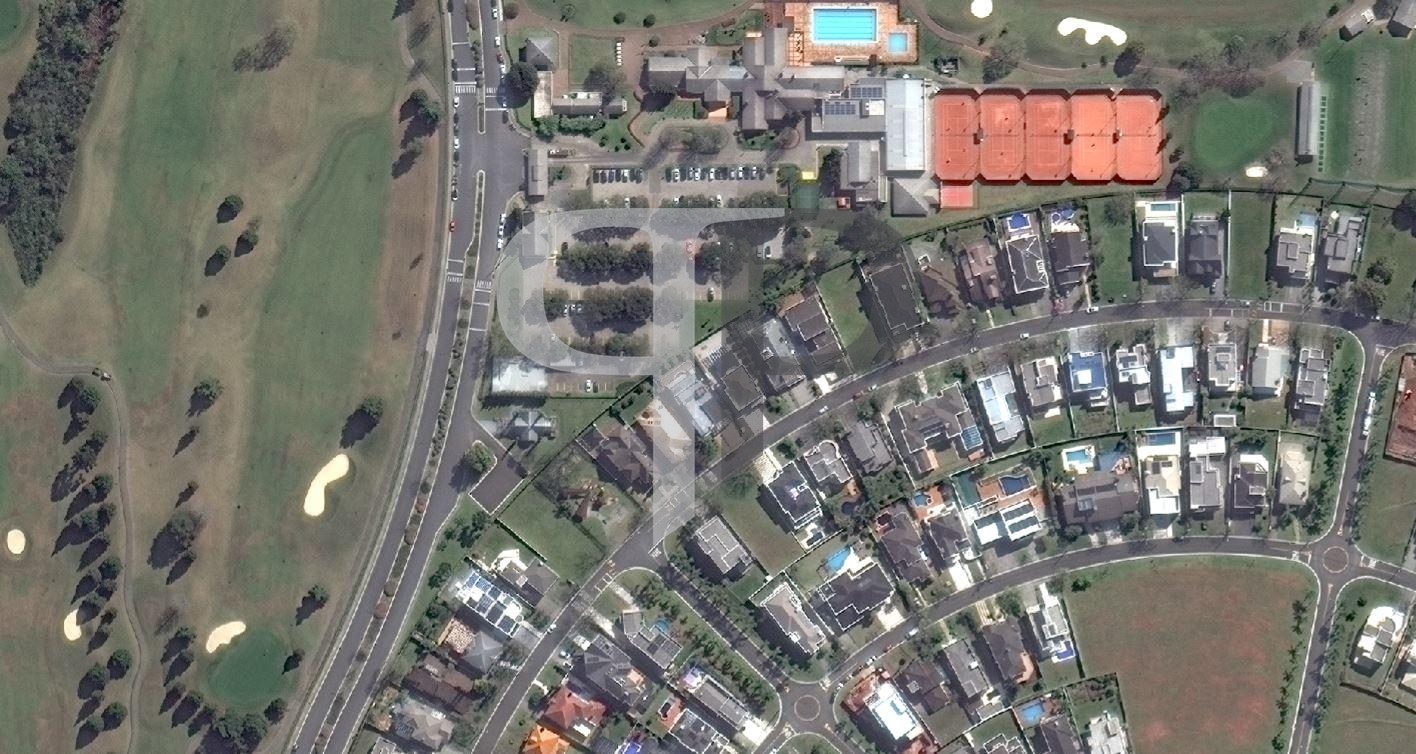 Terreno plano com 717 m2 Ã  venda, residencial Parati, Alphavi...