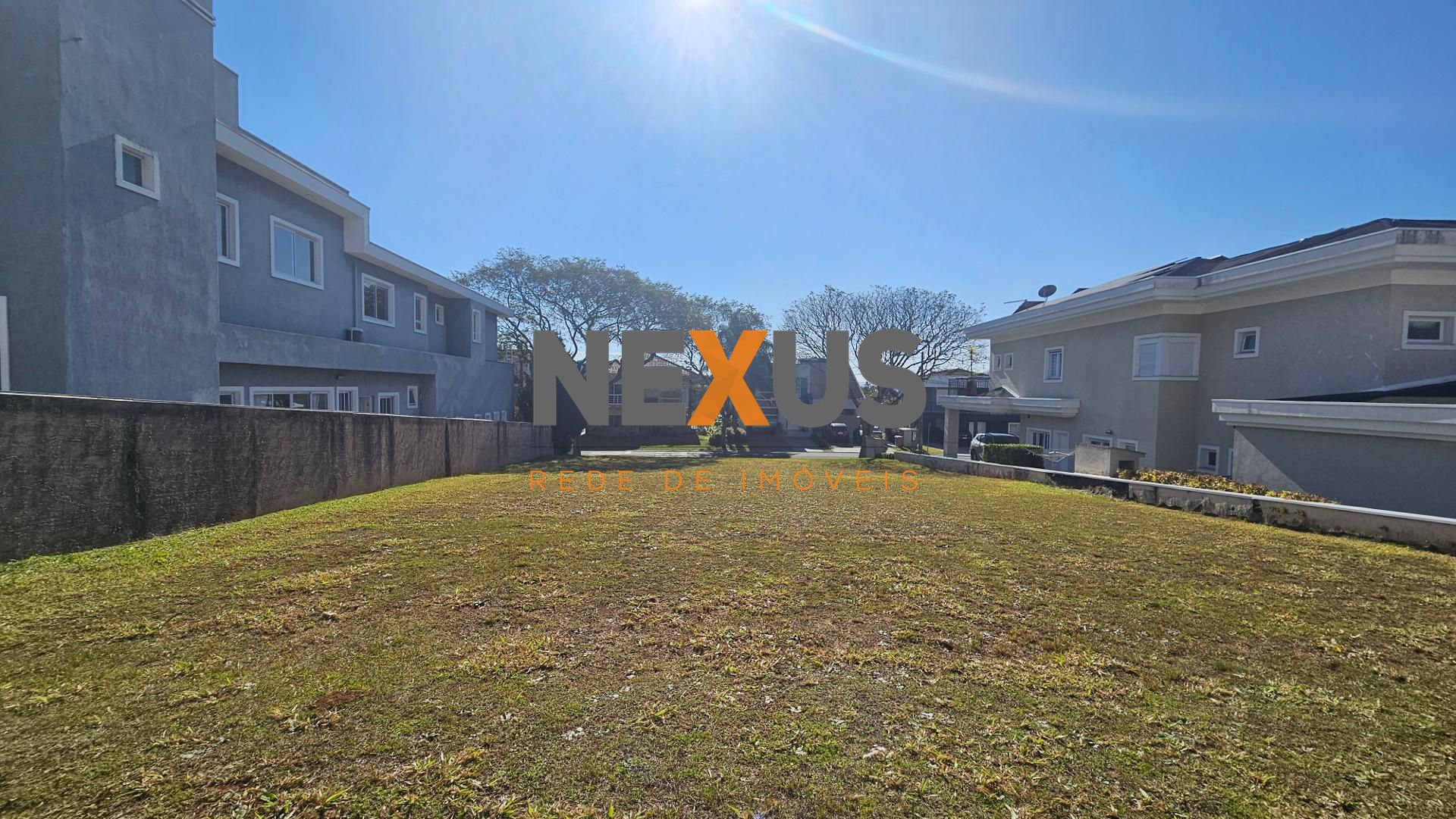 Terreno plano com 717 m2 à venda, residencial Parati, Alphavil...