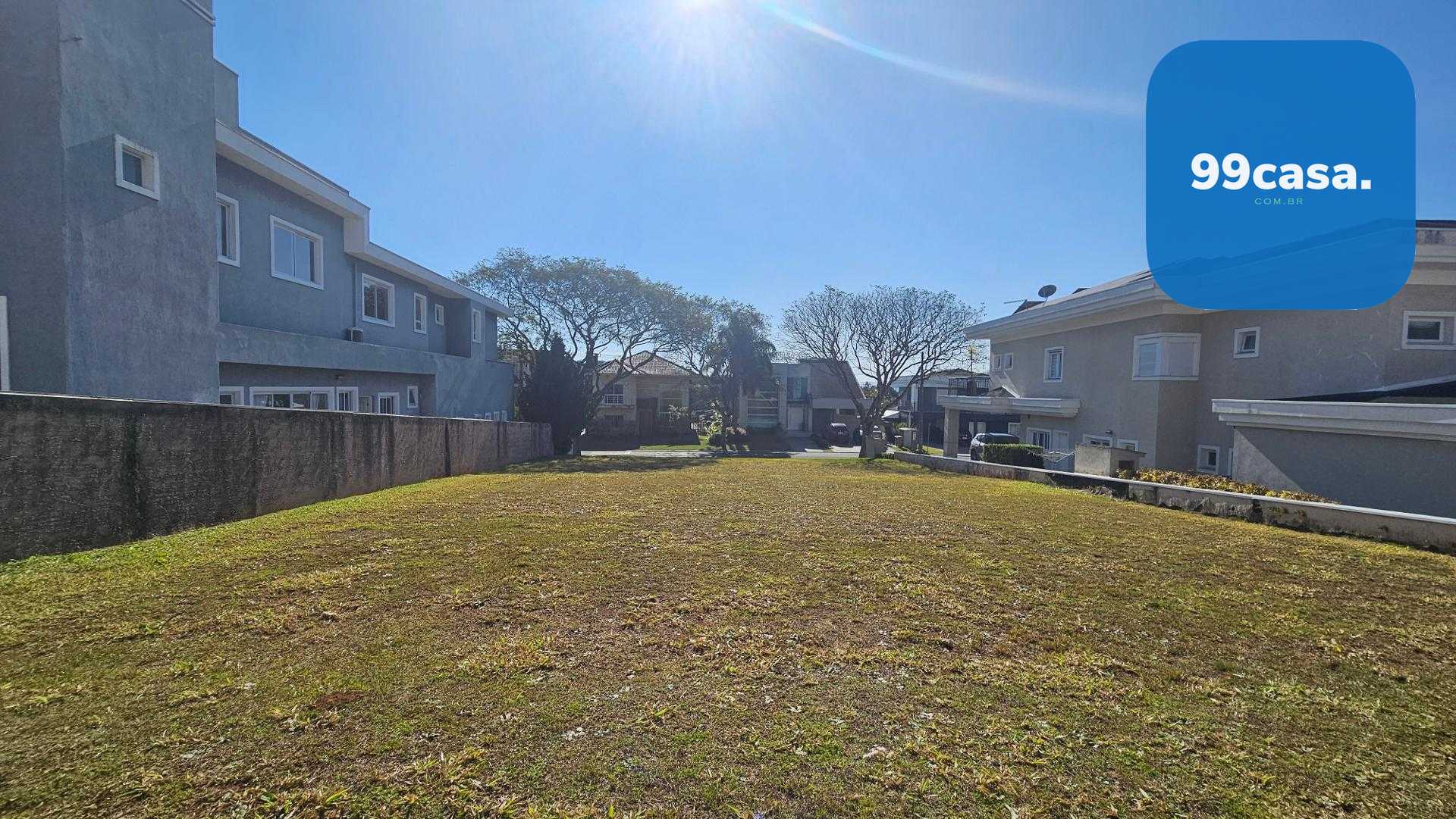 Terreno plano com 717 m2 à venda, residencial Parati, Alphavil...