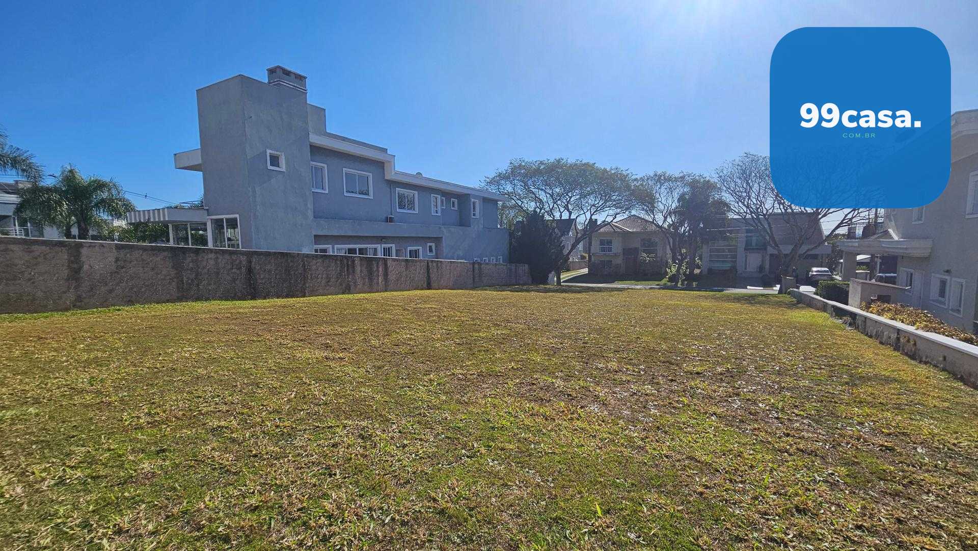 Terreno plano com 717 m2 à venda, residencial Parati, Alphavil...