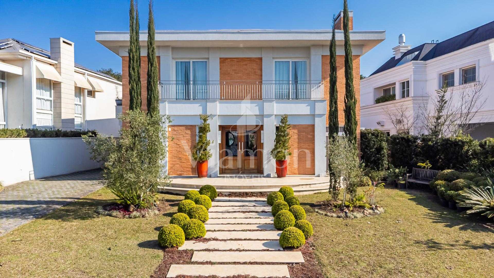 Linda residência de 4 Suítes de 498m  no Alphaville , PINHAIS ...