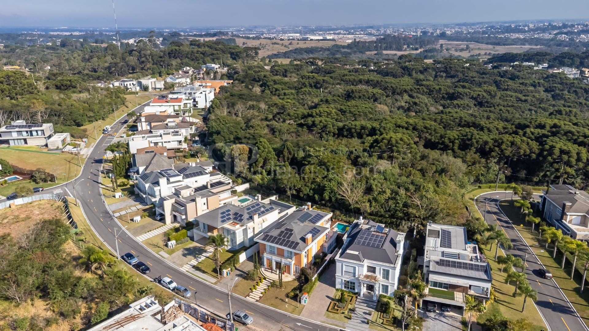 Linda residência de 4 Suítes de 498m  no Alphaville , PINHAIS ...