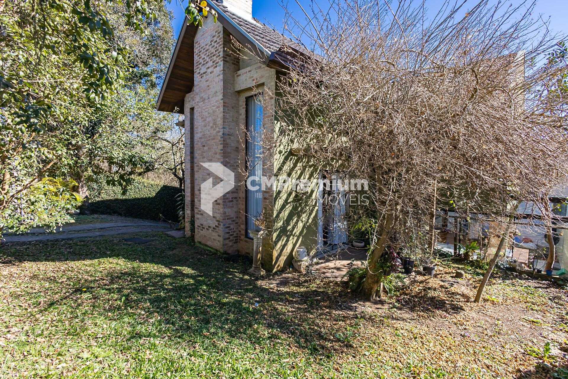 Casa com Toques Rústicos  3 Quartos, Suíte, Lareira, SPA no Pi...