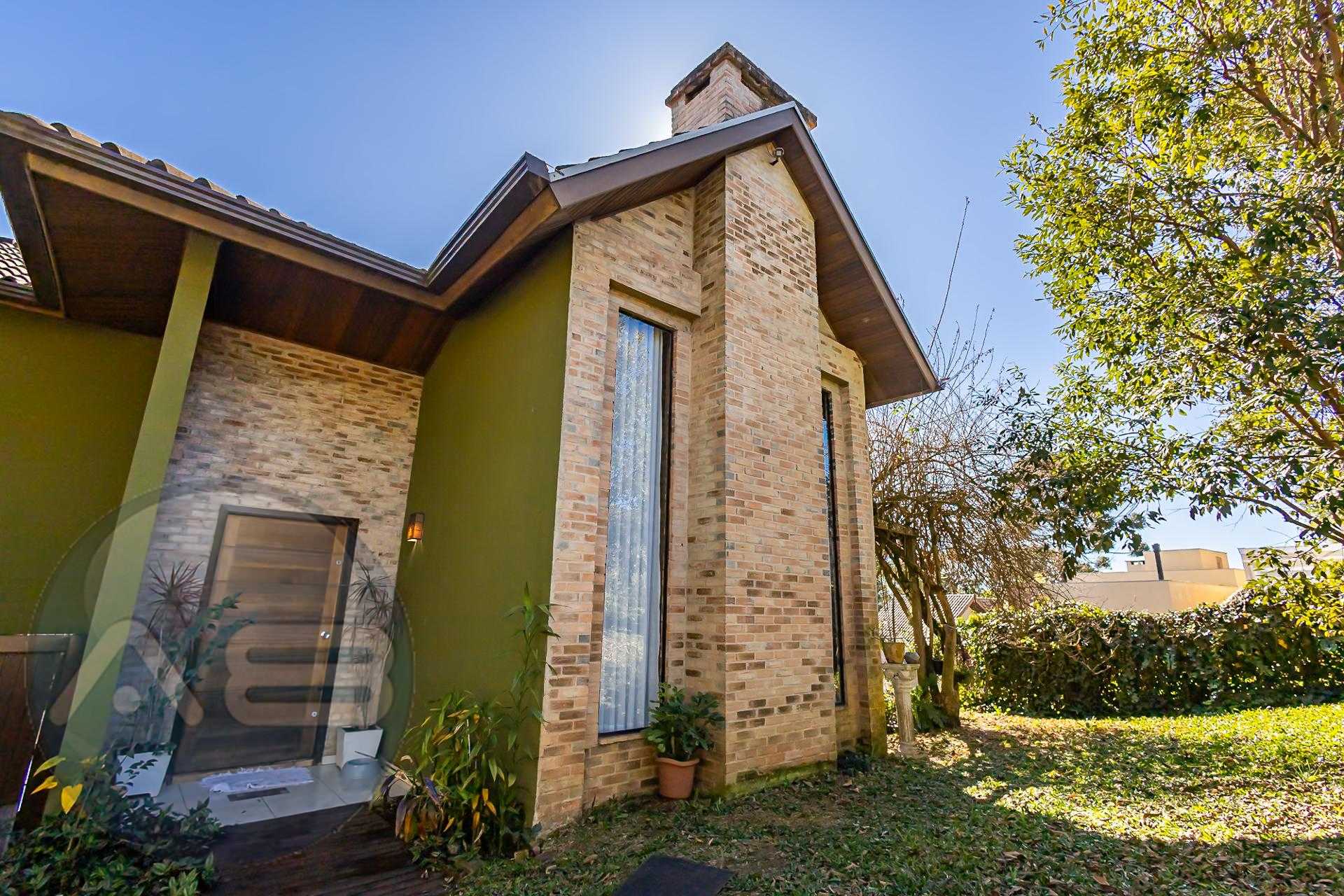 Casa com Toques Rústicos  3 Quartos, Suíte, Lareira, SPA no Pi...