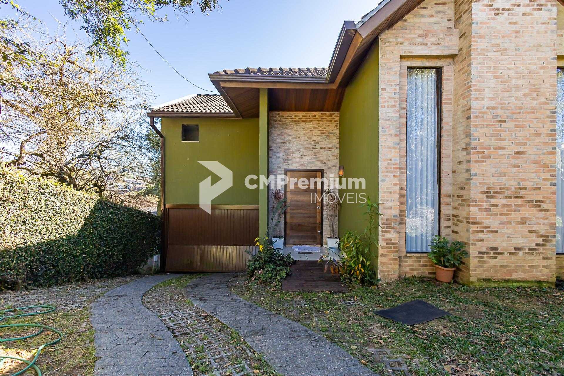 Casa com Toques Rústicos  3 Quartos, Suíte, Lareira, SPA no Pi...