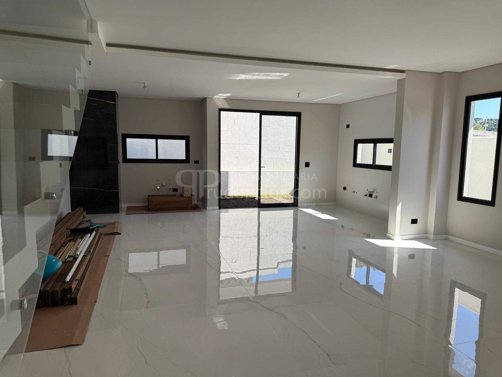 Casa com 4 dormitorios em condominio, santa cândida, CURITIBA ...