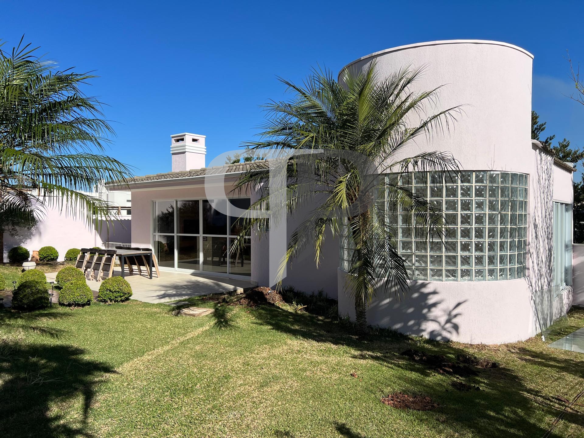 LINDA Casa mobiliada 4 dorm, Alphaville Graciosa, PINHAIS - PR
