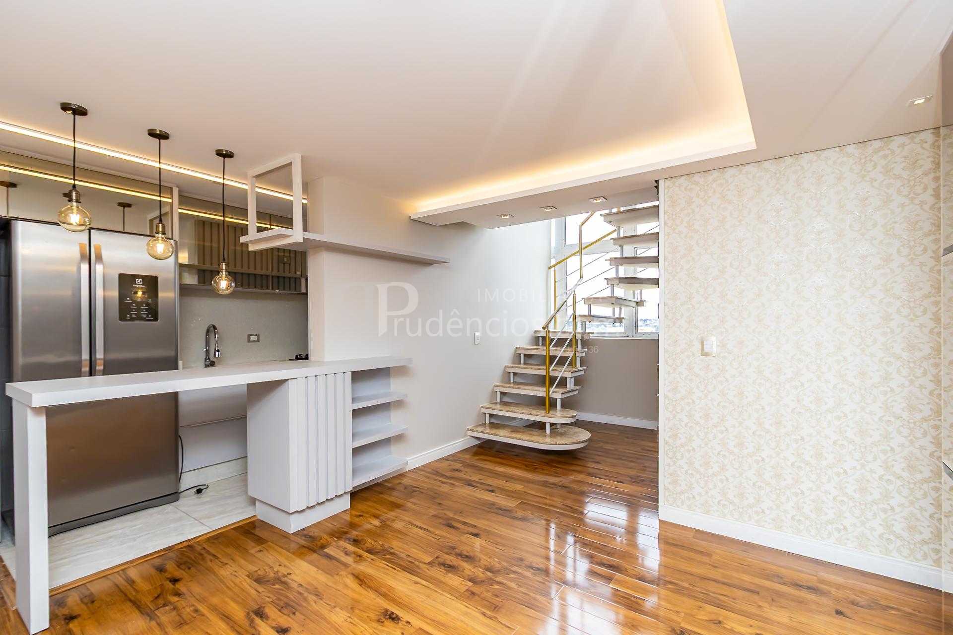 Sobrado Amplo e Moderno com Diferenciais ? Venda no Bairro Ube...