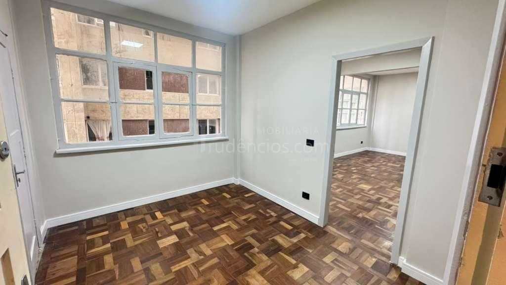 Sala comercial a venda  na Rua. Alameda Doutor Muricy, 970