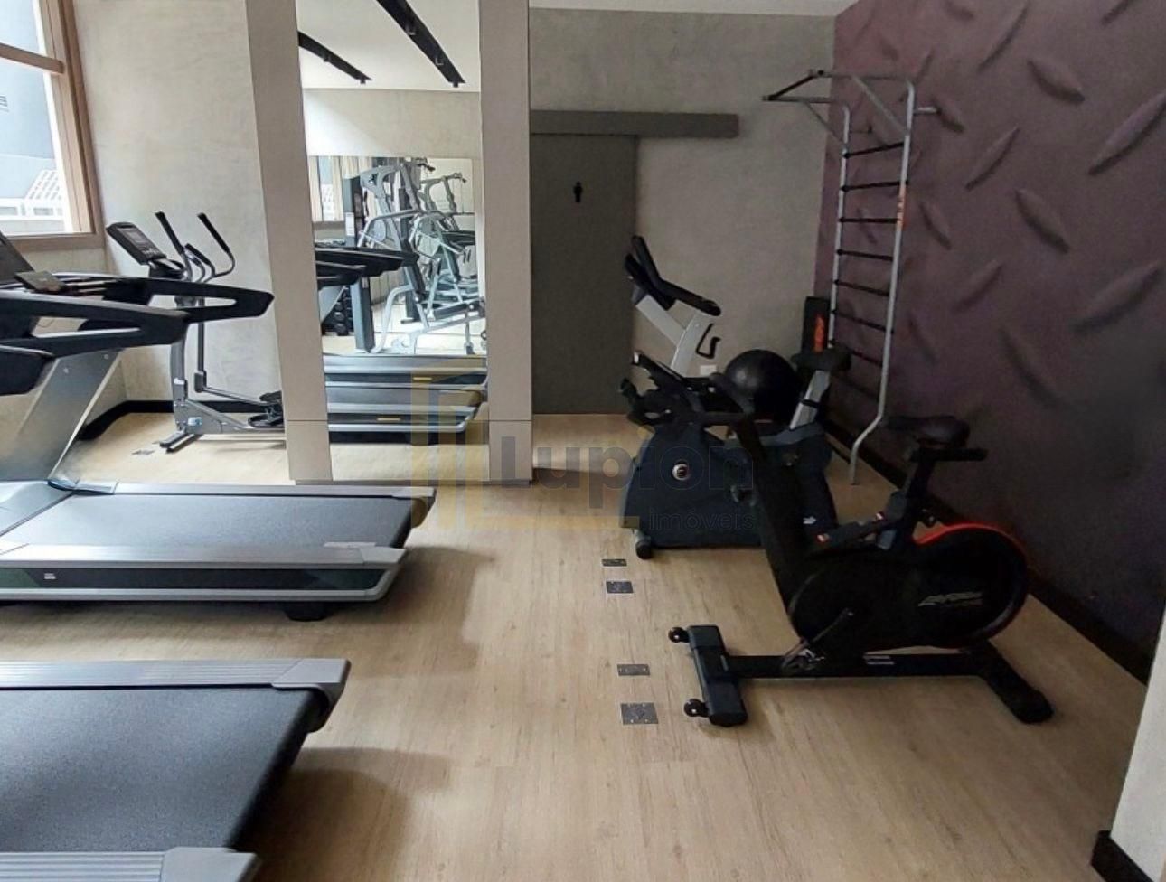 DUPLEX NO CORAÇÃO DO BATEL, 95m  privativos, 2 vagas. Rua Gute...