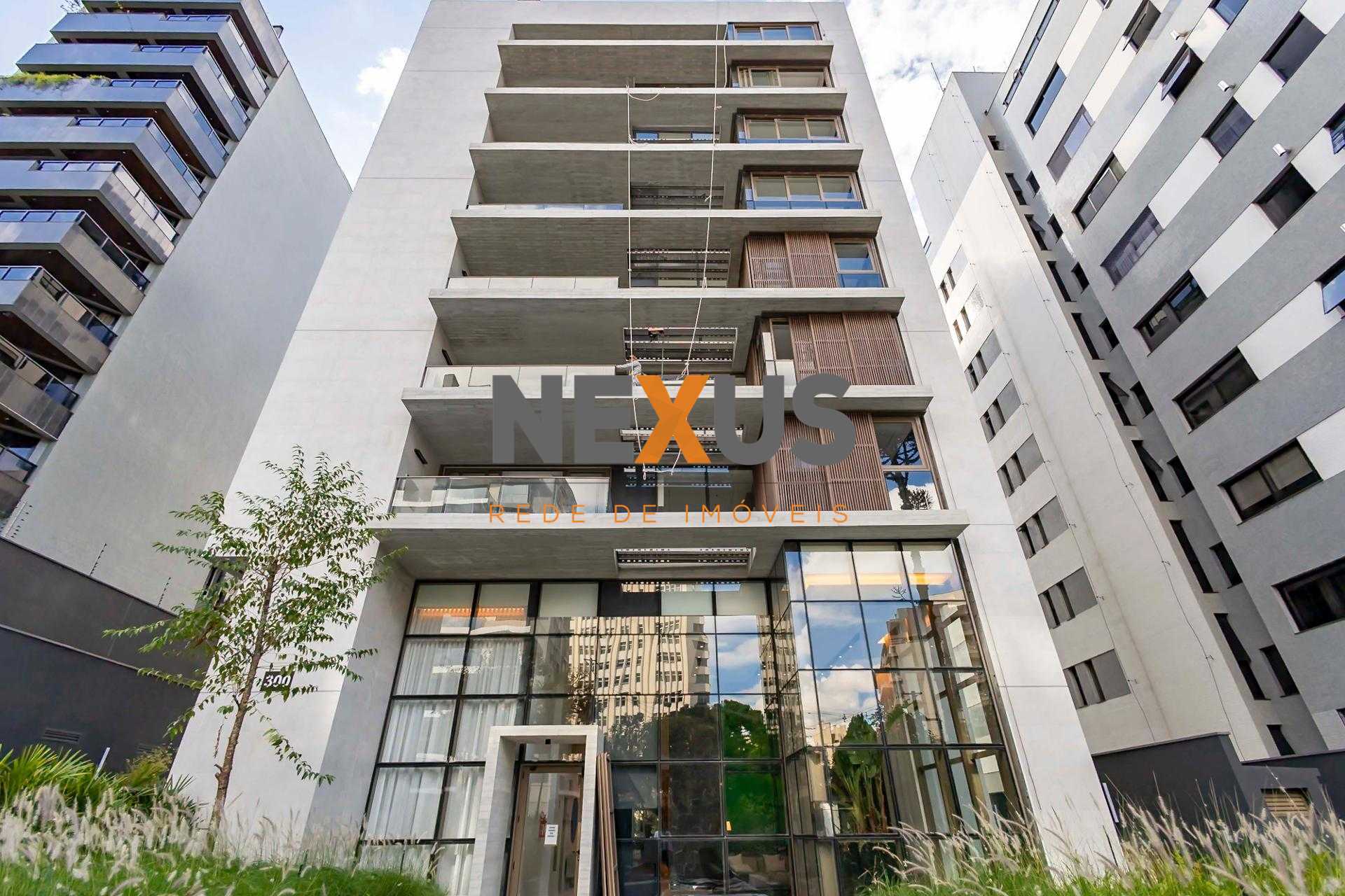DUPLEX NO CORAÇÃO DO BATEL, 95m  privativos, 2 vagas. Rua Gute...