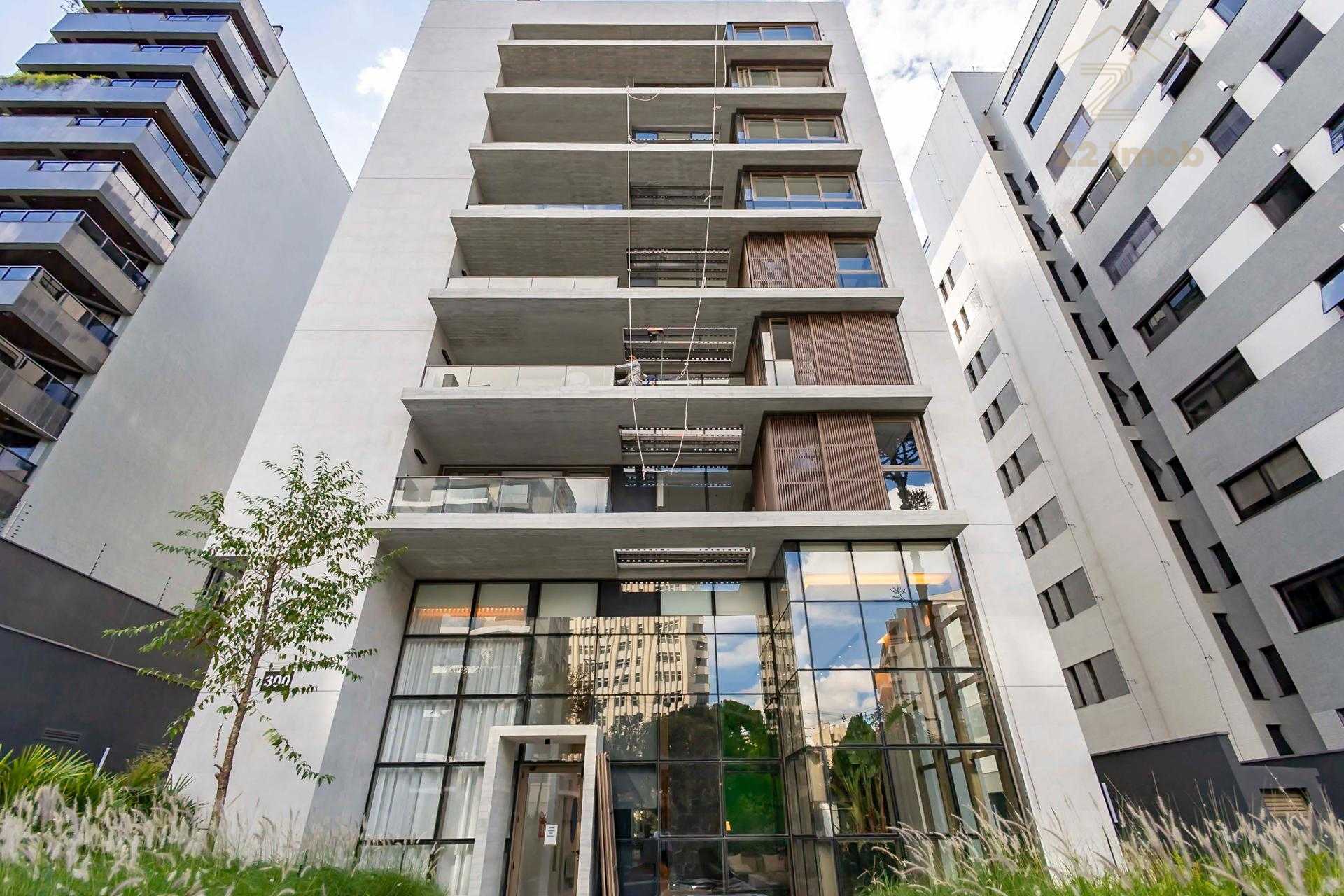 DUPLEX NO CORA??O DO BATEL, 95m  privativos, 2 vagas. Rua Gute...