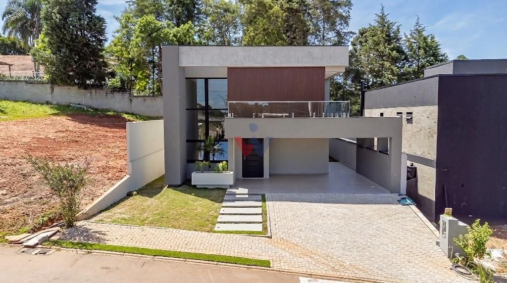 Linda casa no melhor condomínio de Campo Largo 4 dormitórios, ...