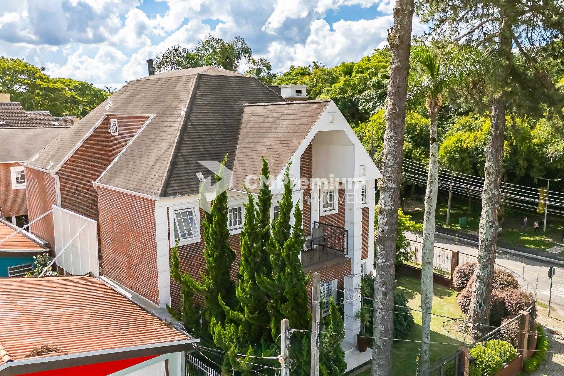 Casa Icônica no Jardim Social em frente do Bosque de Portugal ...