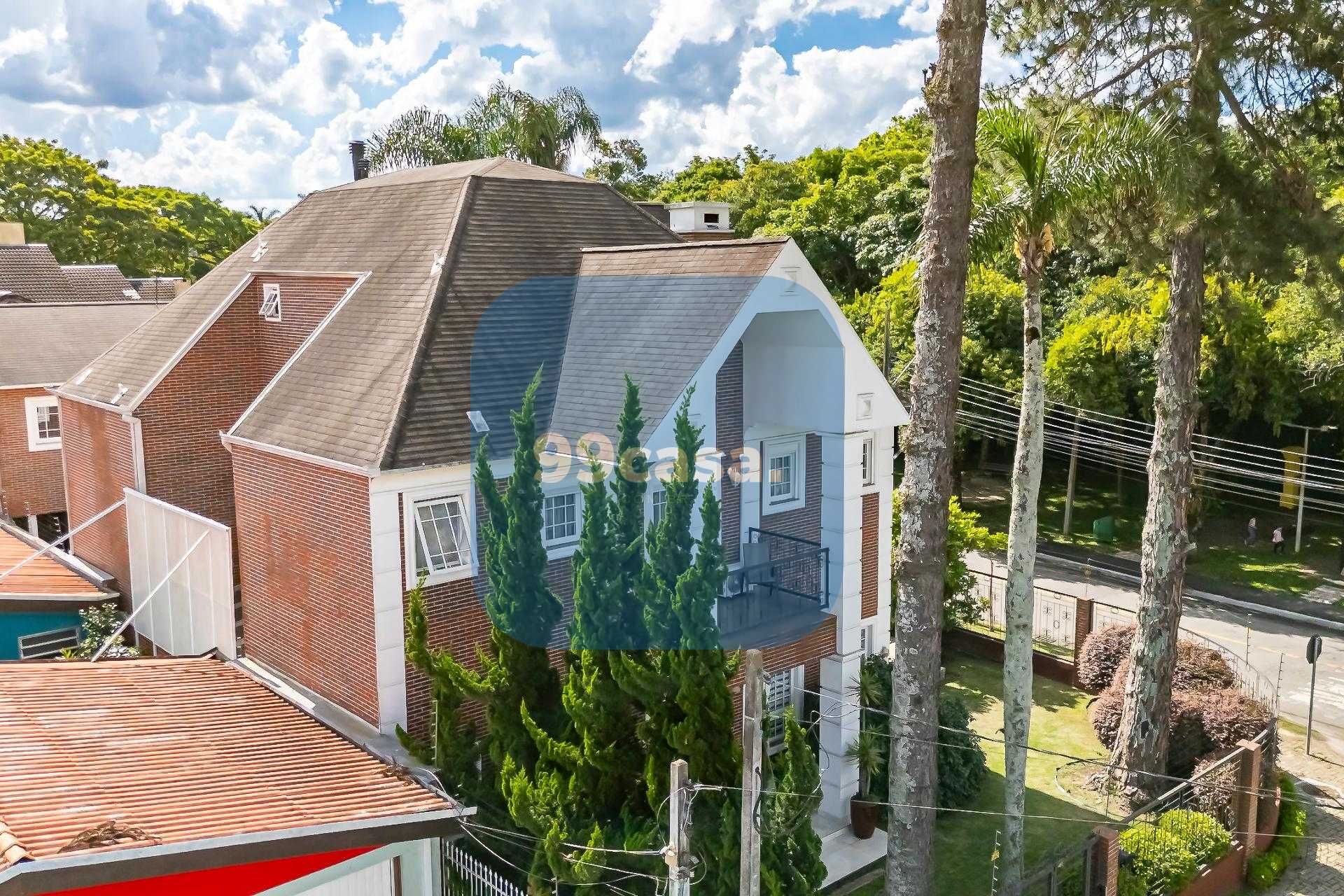 Casa Icônica no Jardim Social em frente do Bosque de Portugal ...