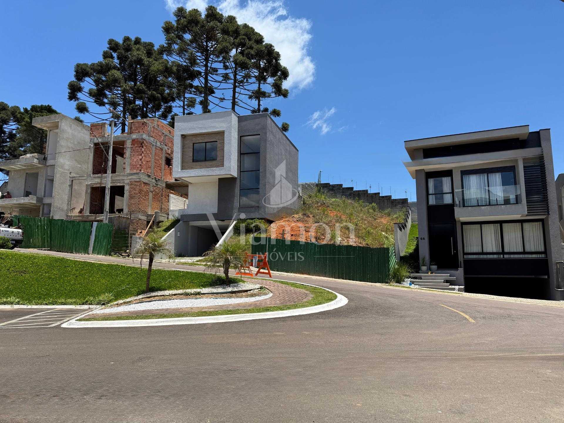 Terreno no Paysage Vivendas do Bosque 181m  - de R  289.900 po...