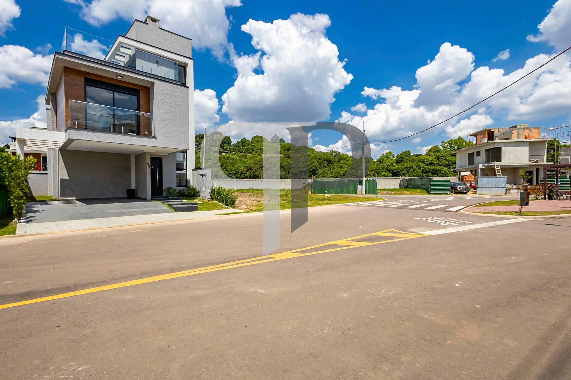 Casa com 3 suites Ã  venda, 213.53 m , santa cÃ¢ndida, CURITIB...