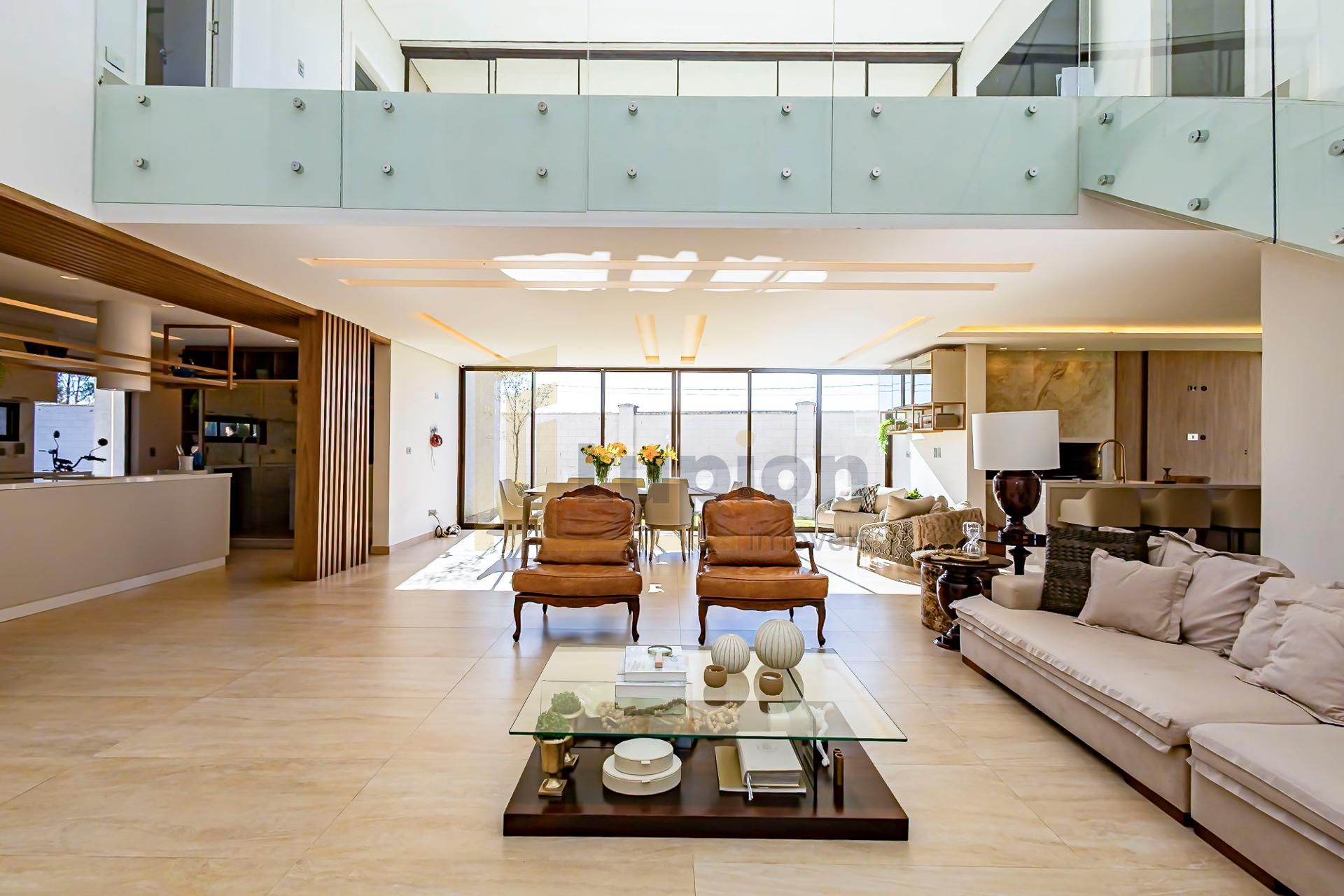 Linda Casa Vista Parque no Alphaville Graciosa, PINHAIS - PR