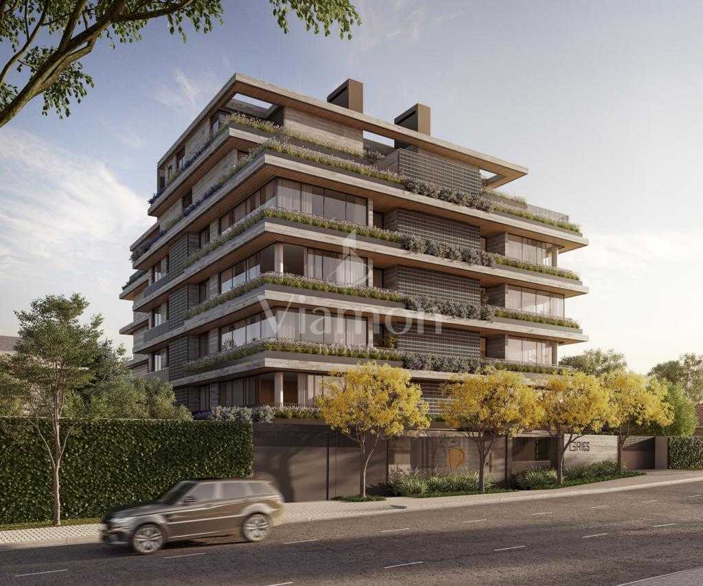 Apartamento à venda em frente ao MON. 166m  privativos, 3 suit...