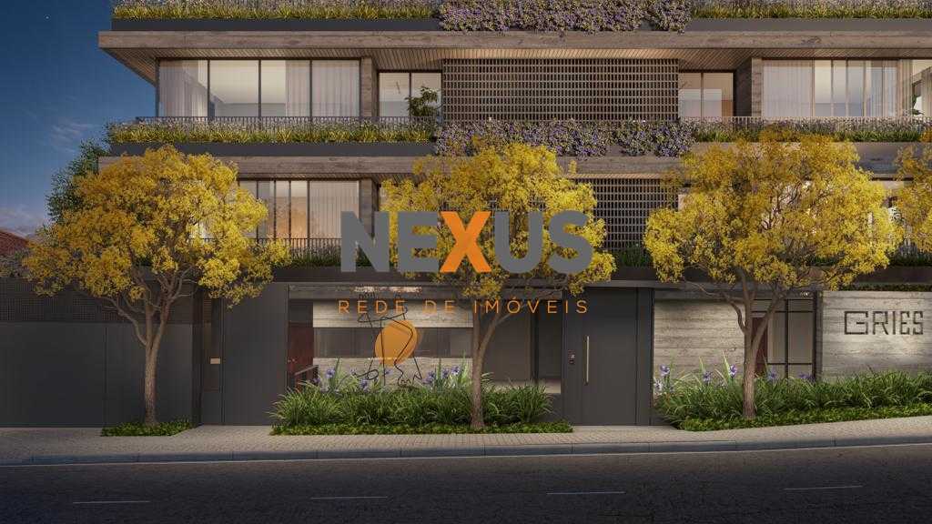 Apartamento à venda em frente ao MON. 166m  privativos, 3 suit...