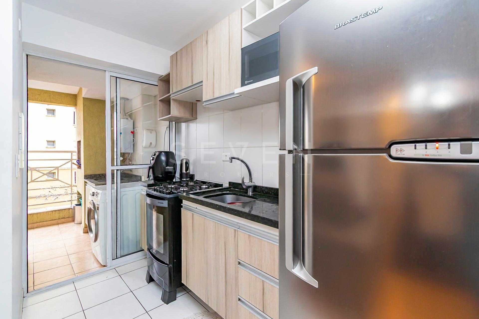 Apartamento com 2 dormitórios,  Condomínio Grand Chateau, Pinh...