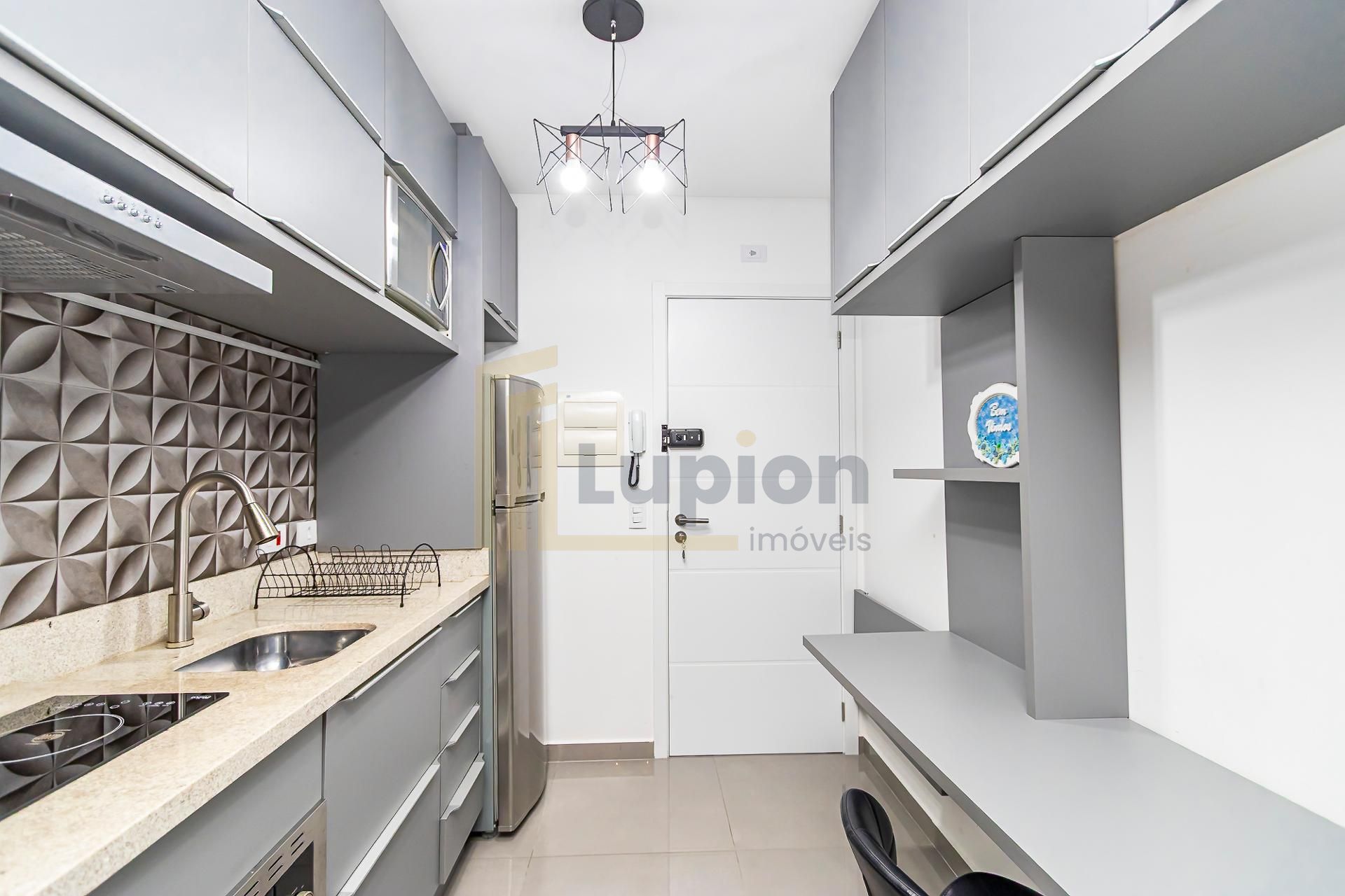 Studio Log  no Centro de Curitiba| Lazer Completo  Piscina, Ac...