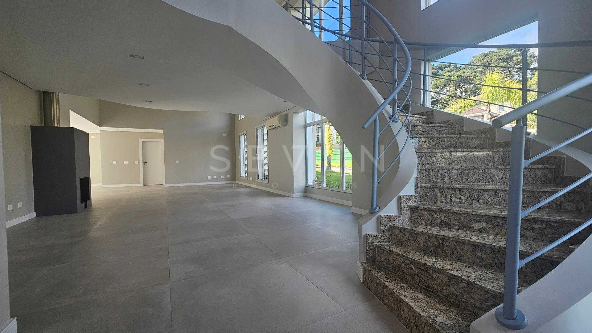 Casa com 4 quartos sendo 3 no térreo, com 435m2, Alphaville Gr...