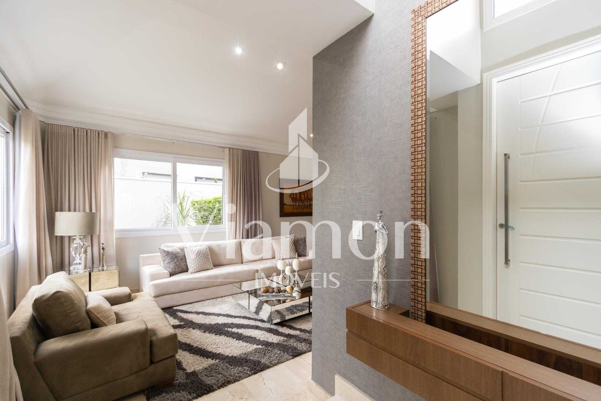 Linda residência de 5 dorm 4 vagas cobertas no Alphaville Grac...