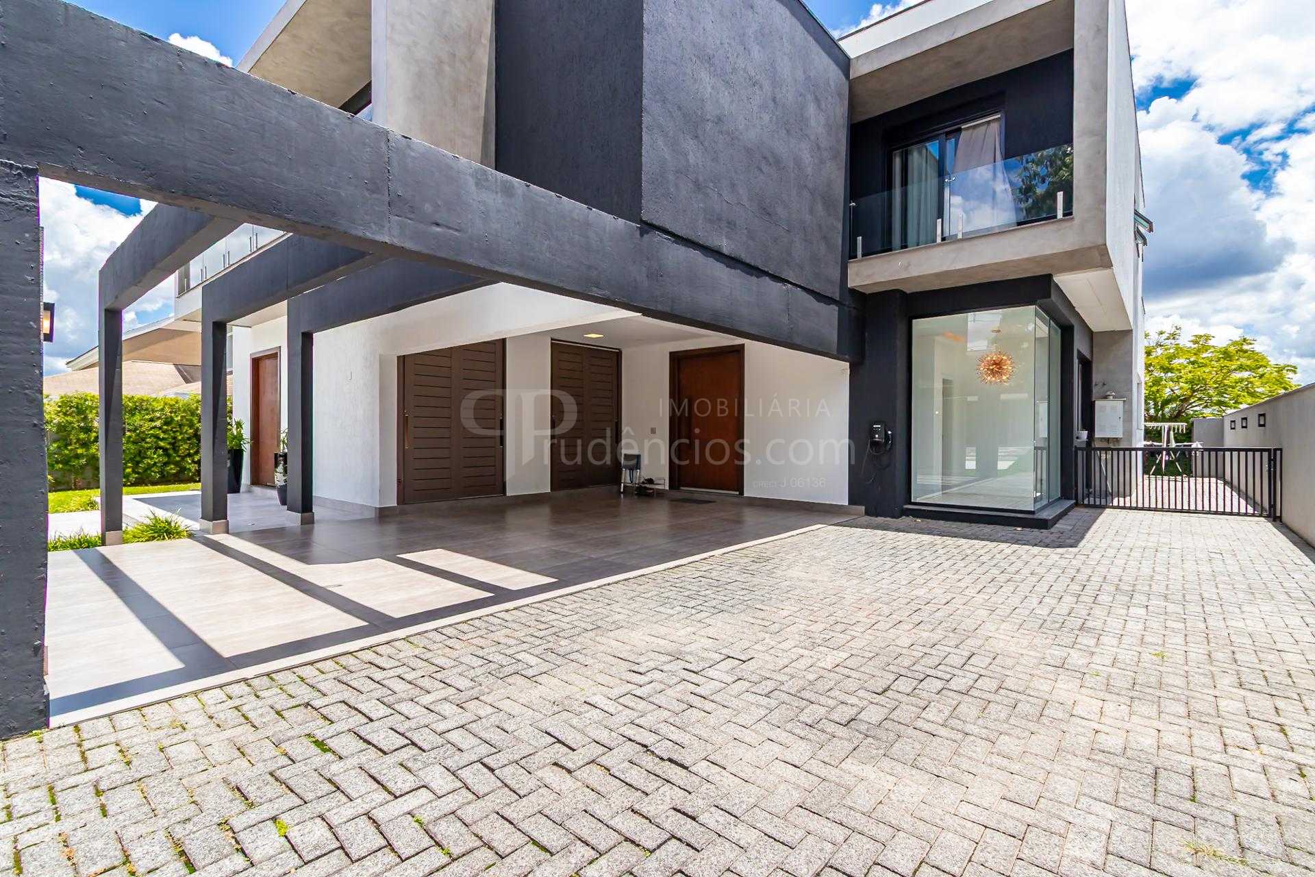 Casa com 4 Suítes amplas, à venda por R 6.450.000 no Alphavill...