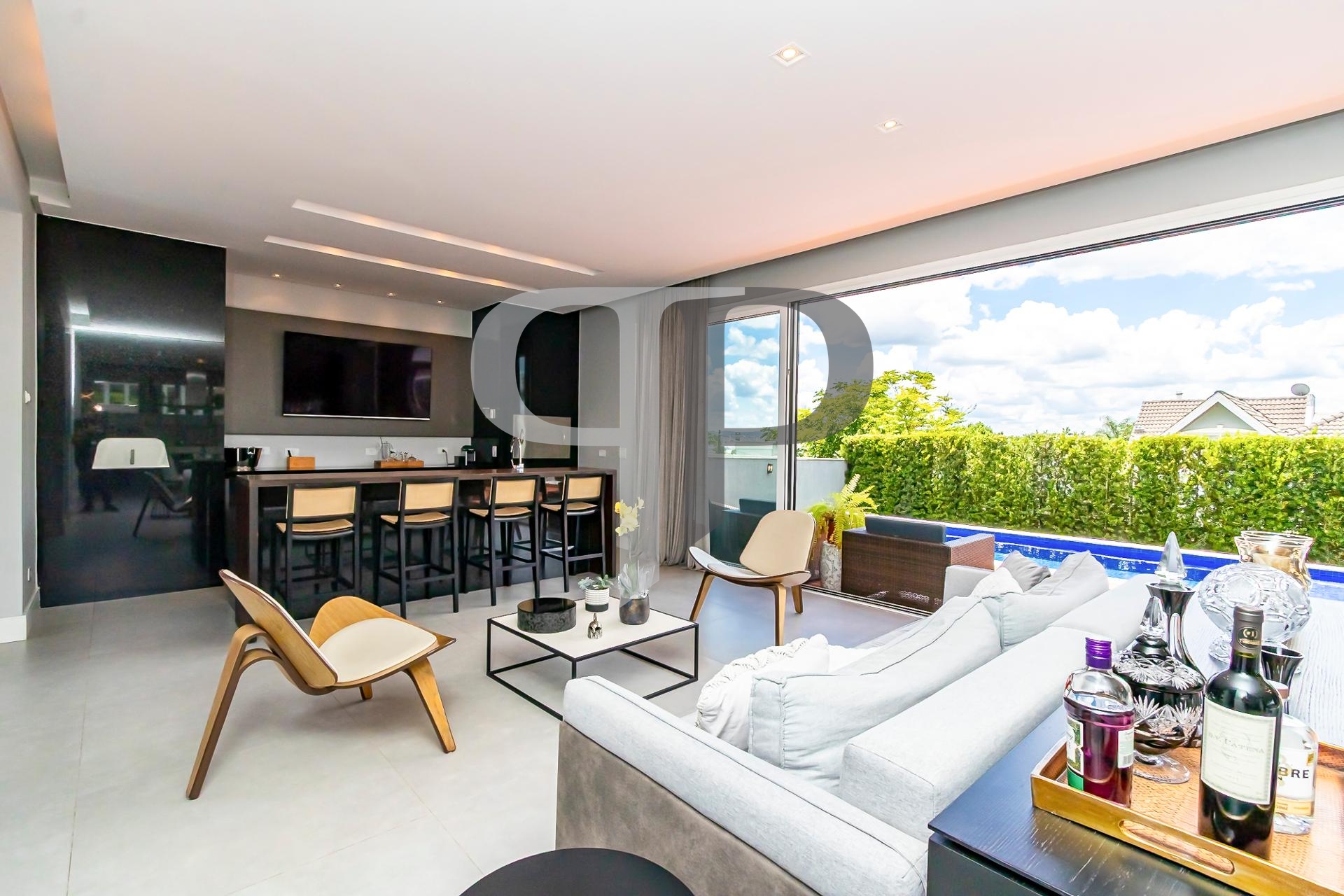 Casa com 4 Suítes, à venda por R$6.450.000 no Alphaville graci...