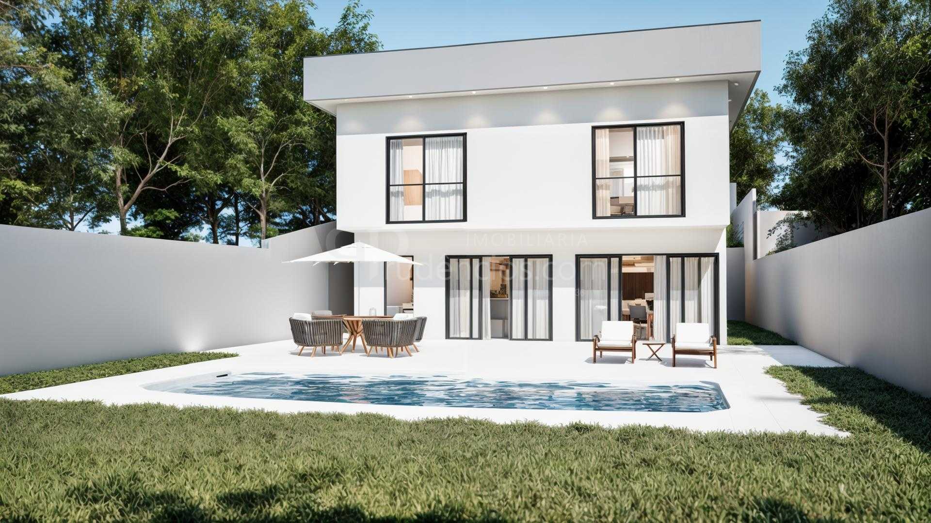 Casa Nova com Piscina no Boqueirão 3 Suítes e 256m  Curitiba n...