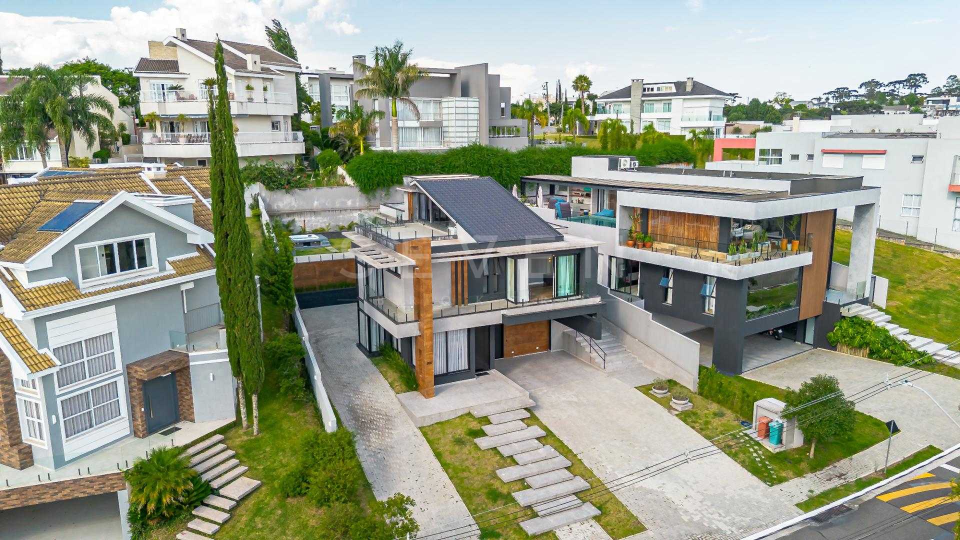 Casa com 3 quartos, 416 m  - Alphaville Graciosa - Pinhais PR