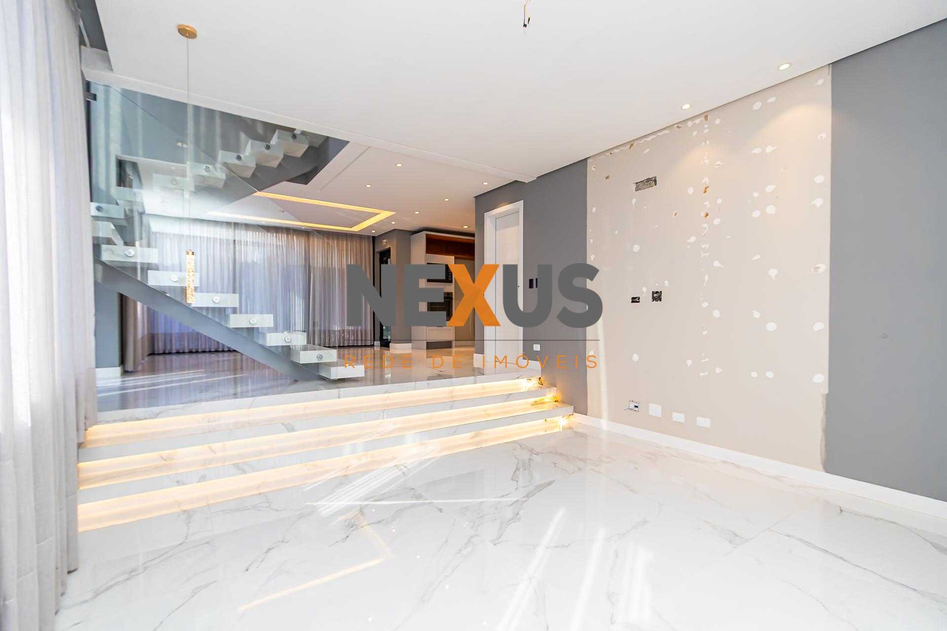 Casa com 3 quartos, 416 m  - Alphaville Graciosa - Pinhais PR