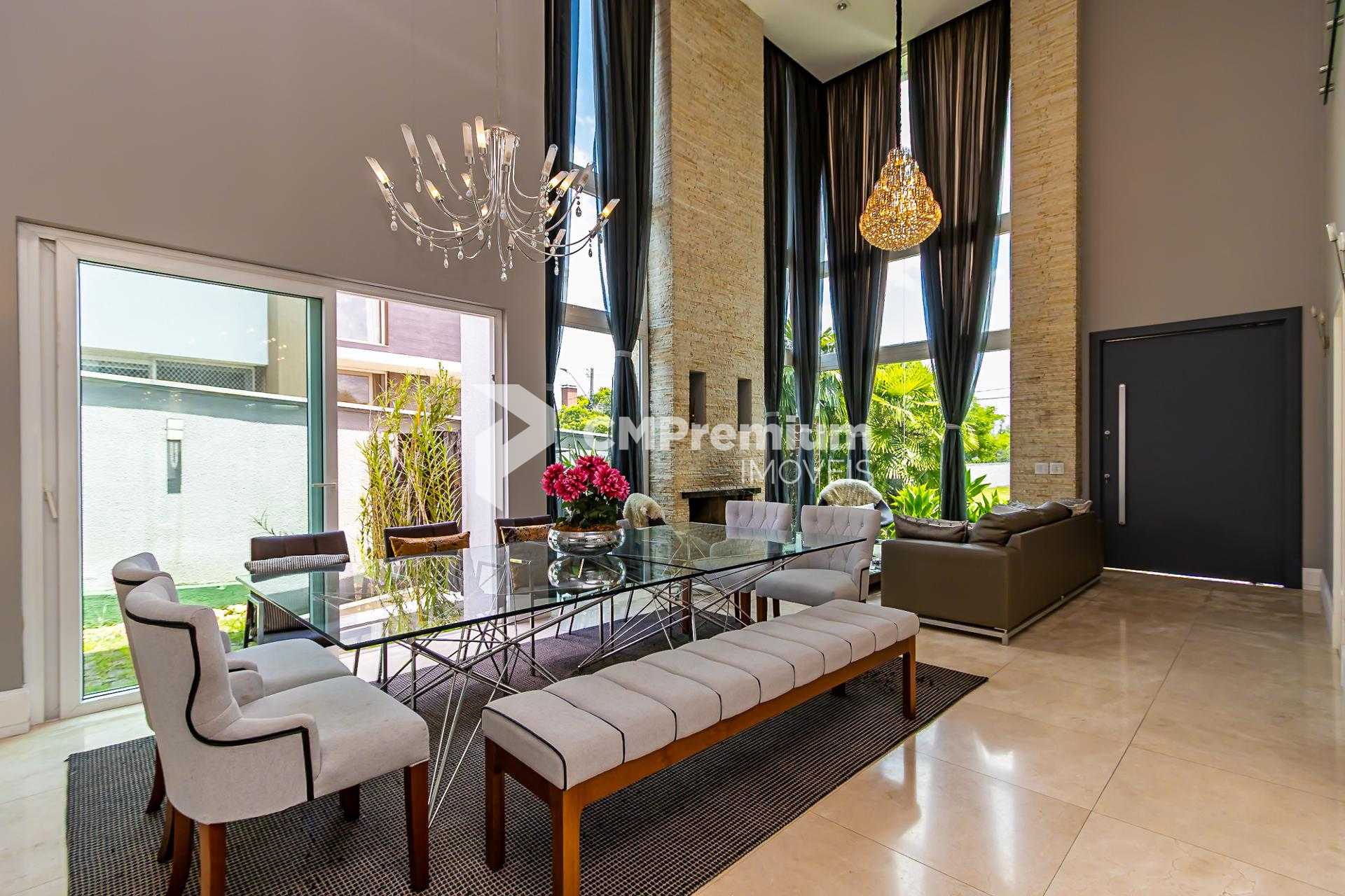 Casa à venda com 551m2, Alphaville Graciosa, PINHAIS - PR