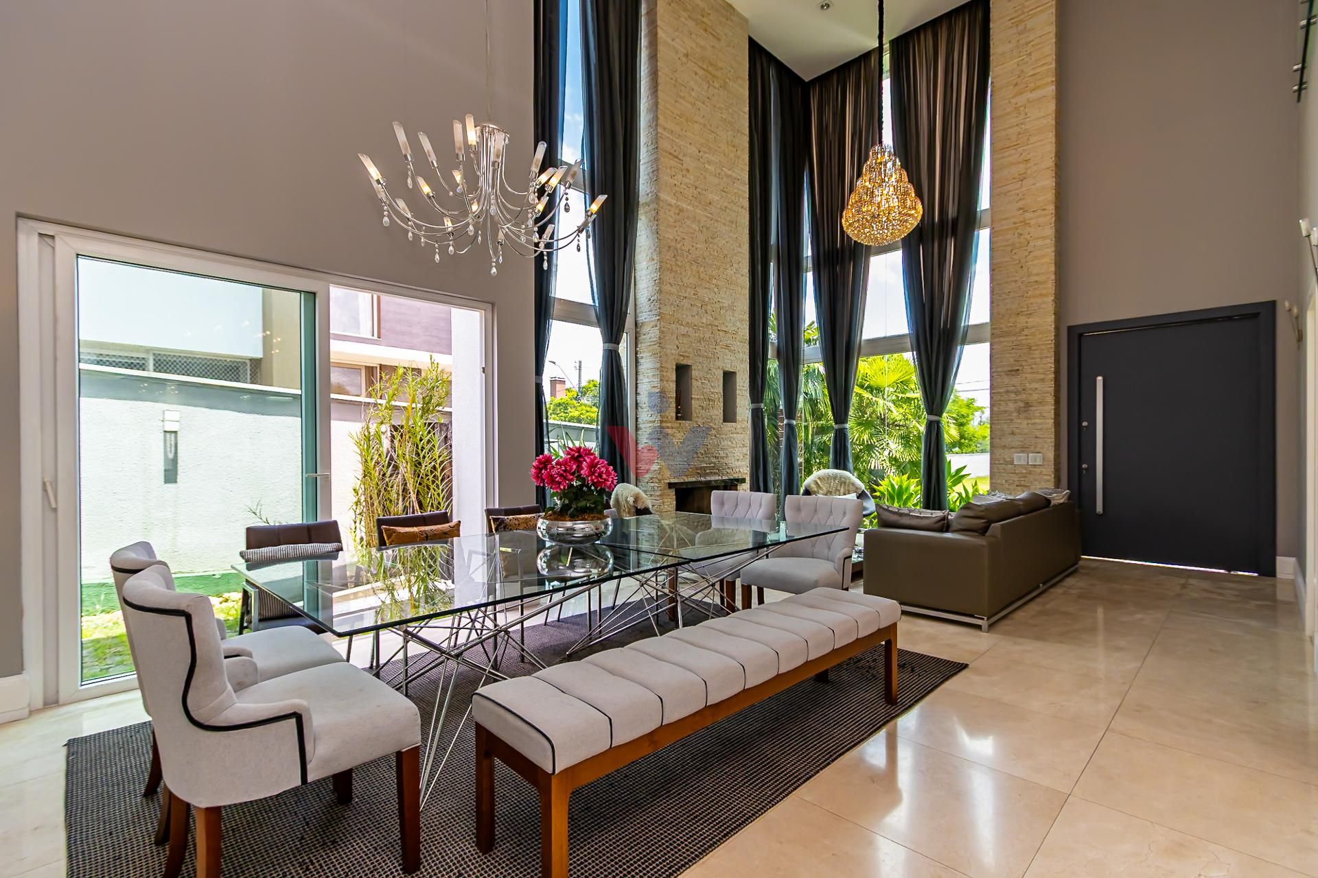 Casa à venda com 551m2, Alphaville Graciosa, PINHAIS - PR