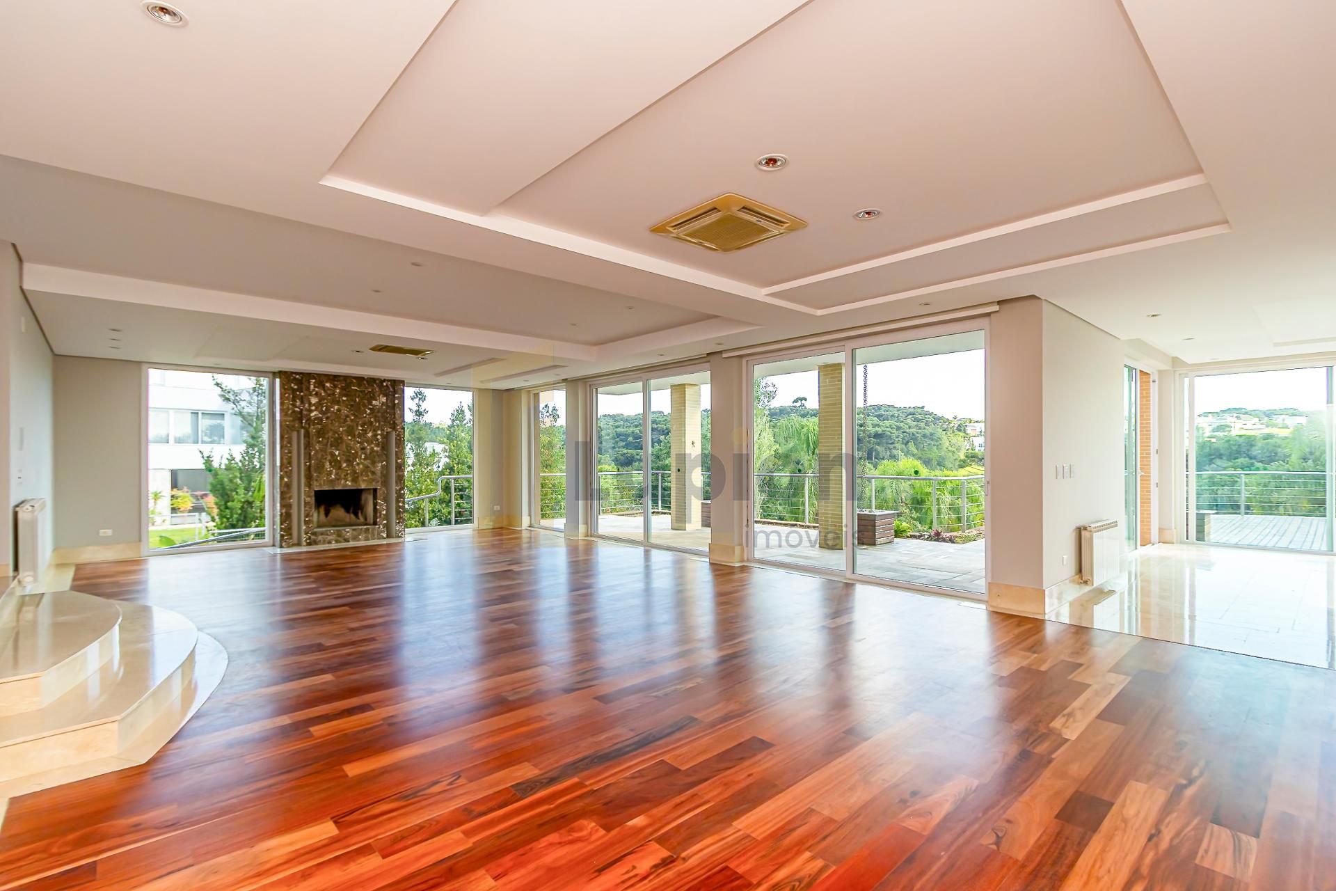 Casa VISTA GOLF com 4 dormitórios à venda no Alphaville Gracio...