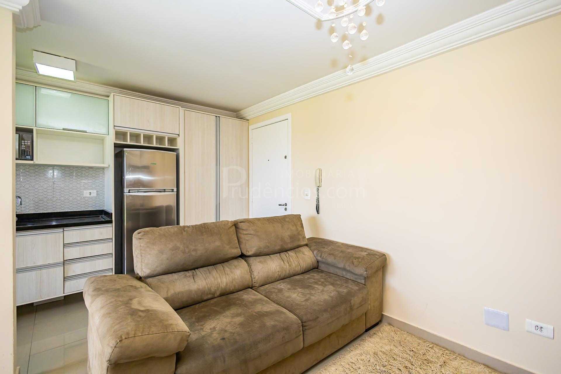 Apartamento com 2 dormitórios, Condomínio Grand Chateau, Pinha...