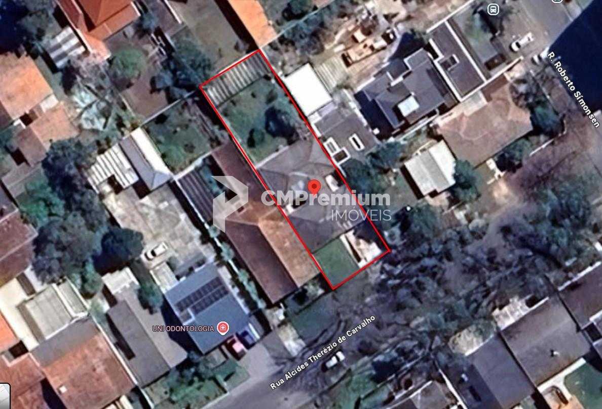 Casa à venda com terreno de 607m2 no Guabirotuba, CURITIBA - PR