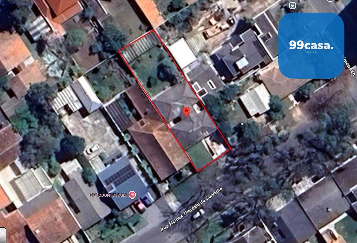 Casa à venda com terreno de 607m2 no Guabirotuba, CURITIBA - PR