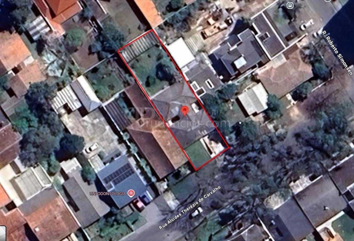 Casa à venda com terreno de 607m2 no Guabirotuba, CURITIBA - PR