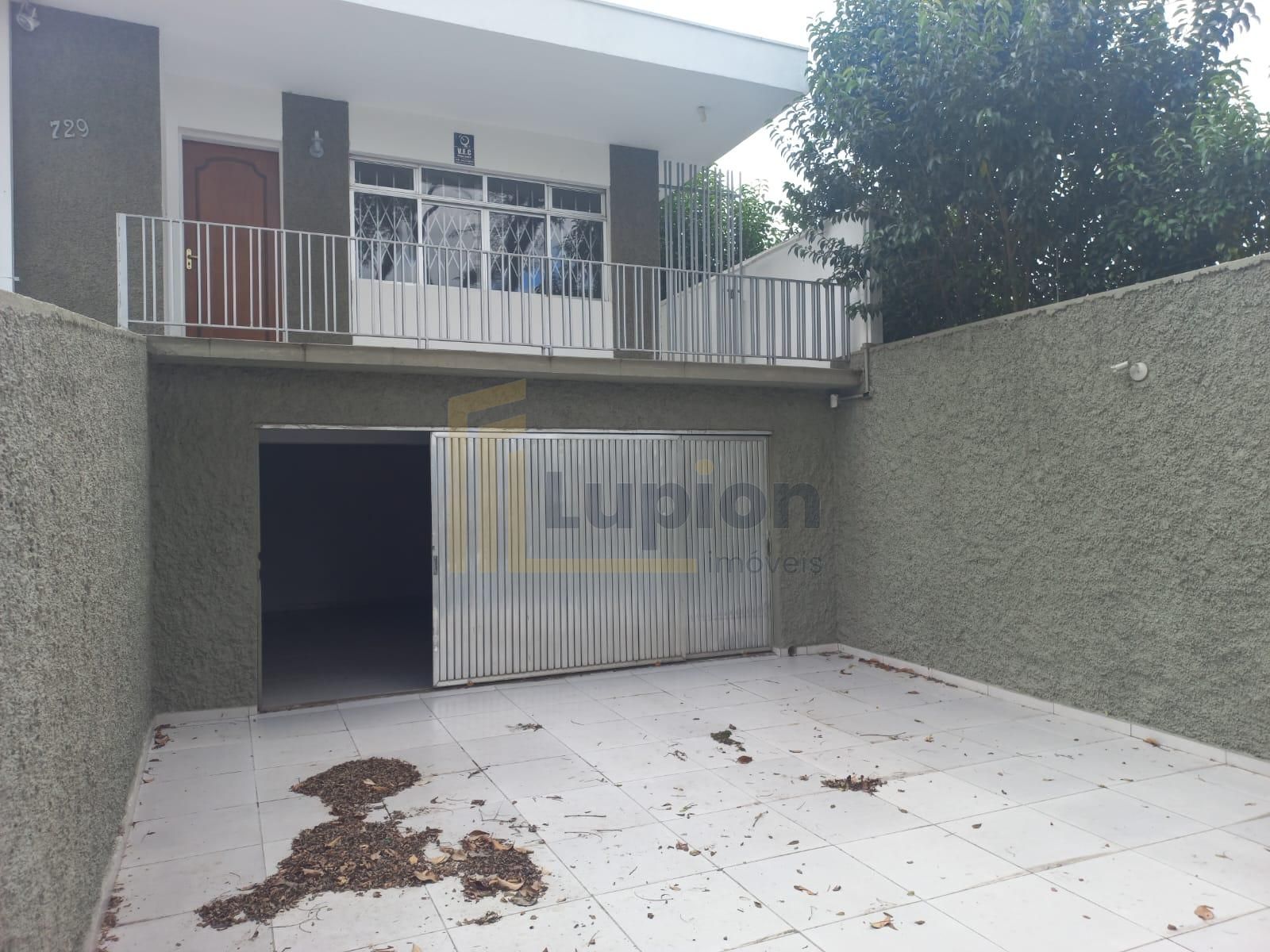 Casa à venda com terreno de 607m2 no Guabirotuba, CURITIBA - PR